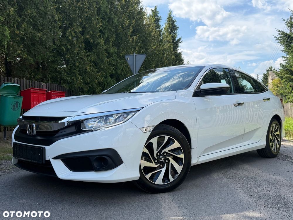 Honda Civic 1.5 i-VTEC Turbo CVT Elegance - 23