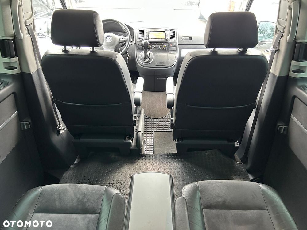 Volkswagen Multivan - 20