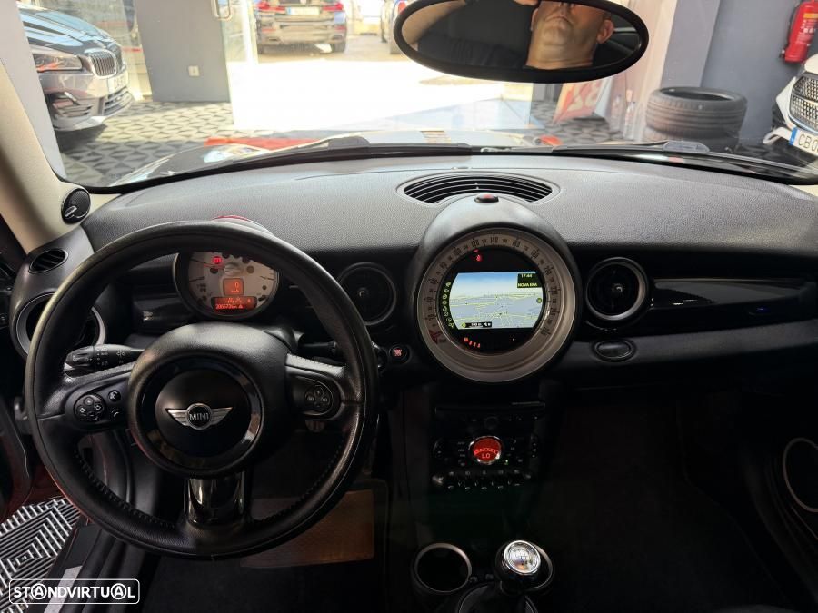 MINI 3 Portas Cooper SD - 13