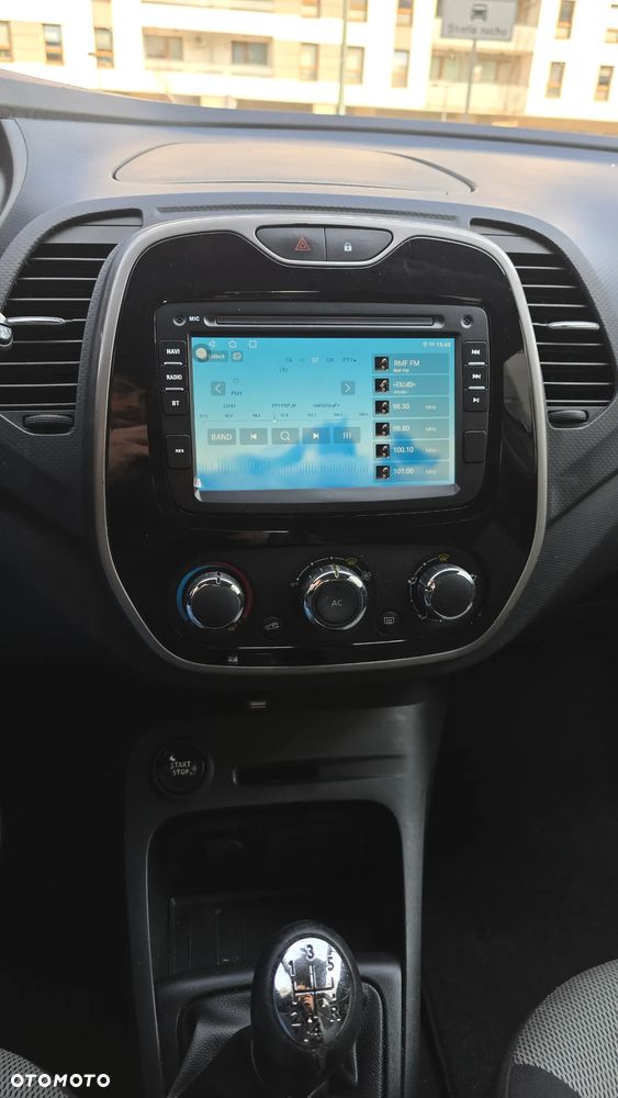 Renault Captur 0.9 Energy TCe Life EU6 - 19