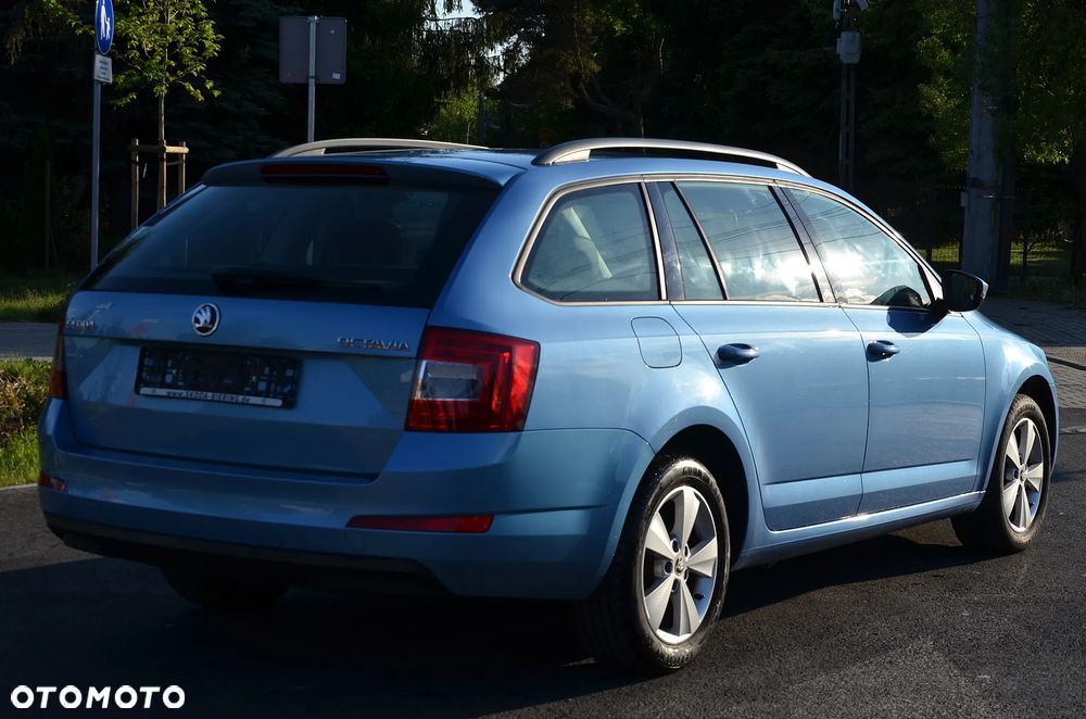 Skoda Octavia 1.6 TDI Elegance DSG - 5