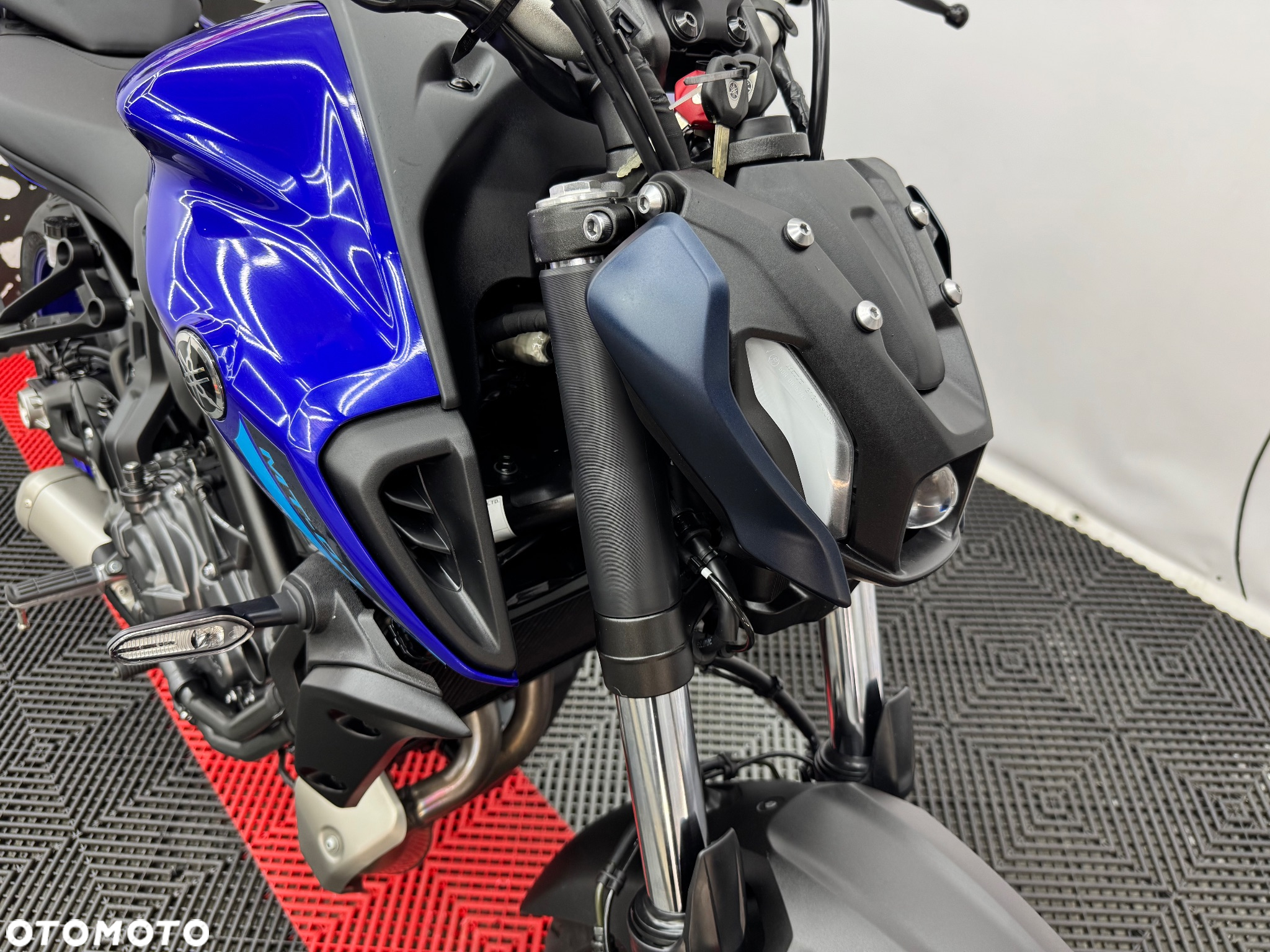 Yamaha MT - 33