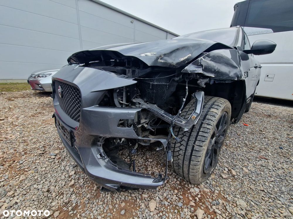 Jaguar F-Pace 2.0 i4D AWD R-Sport - 21