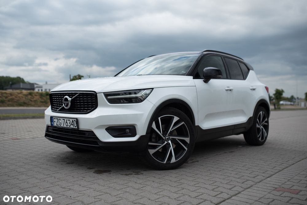 Volvo XC 40 T5 AWD R-Design - 1