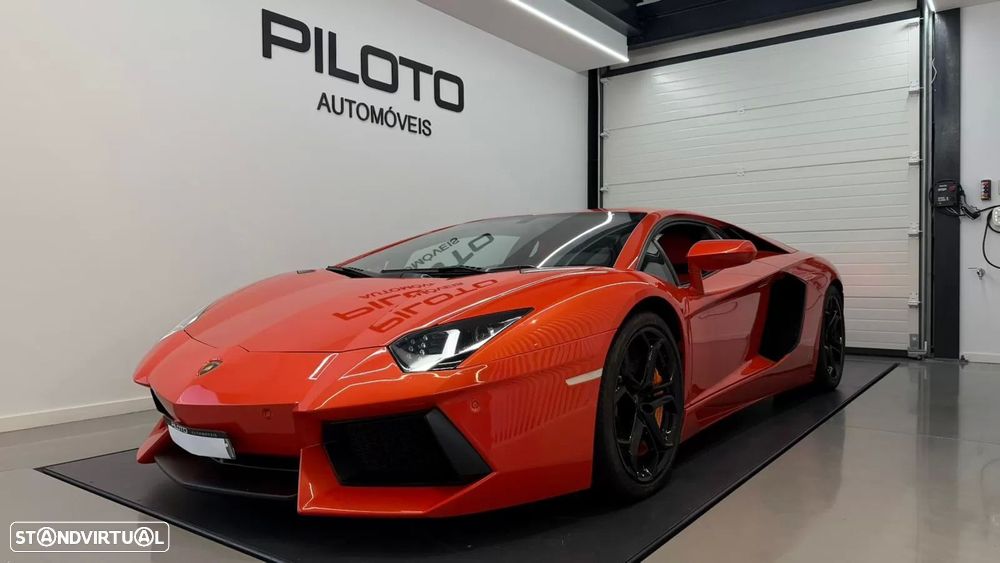 Lamborghini Aventador 6.5 V12 LP700-4 - 1