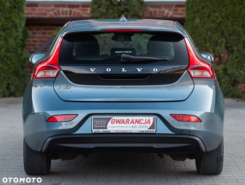 Volvo V40 - 11