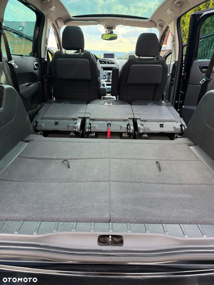 Peugeot 5008 HDI FAP 150 Family - 15