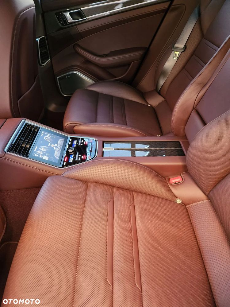 Porsche Panamera Turbo - 20