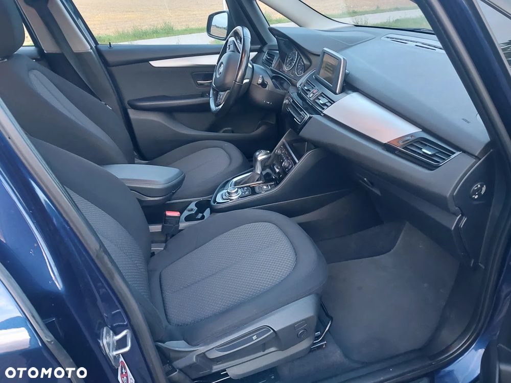 BMW Seria 2 218i - 18
