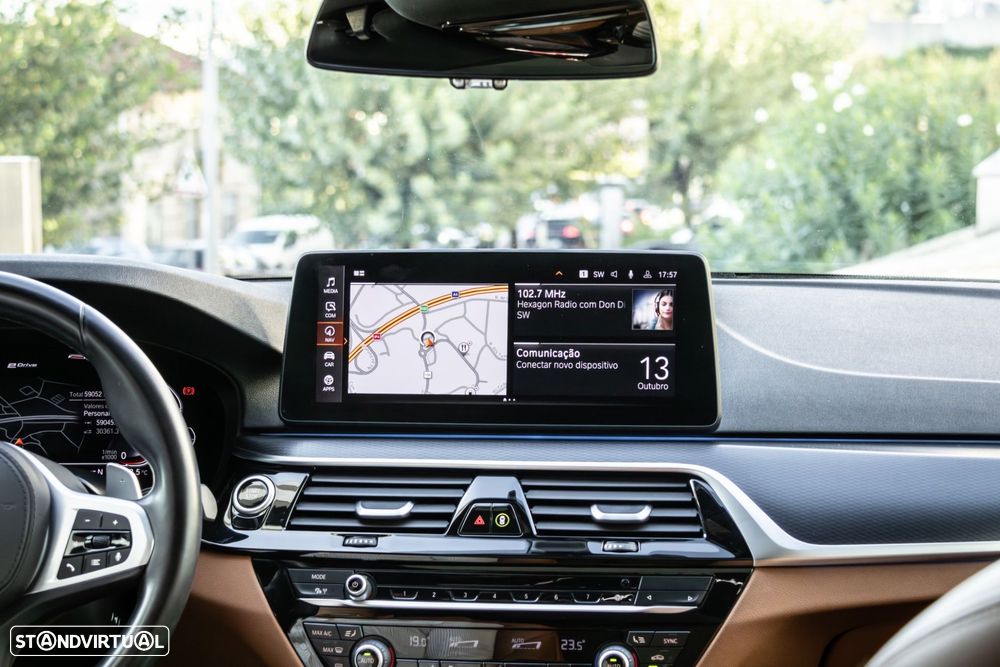 BMW 530 e Pack Desportivo M - 35