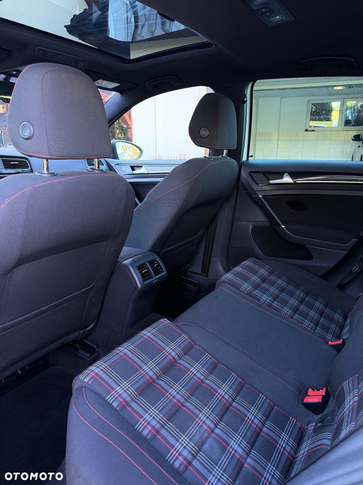 Volkswagen Golf VII 2.0 TSI BMT GTI - 7