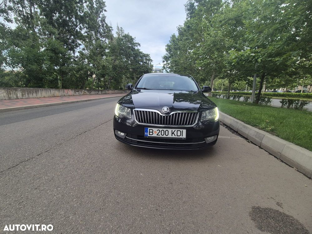 Skoda Superb 2.0 TDI Elegance DSG - 5