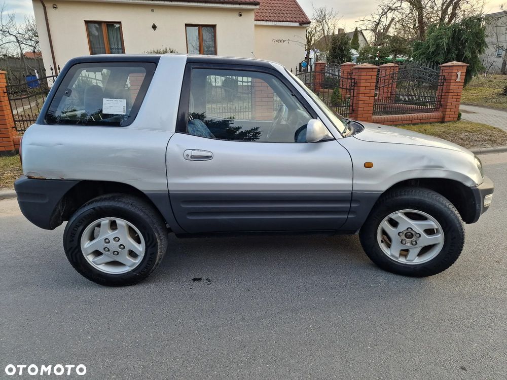 Toyota RAV4 2.0 Special - 6