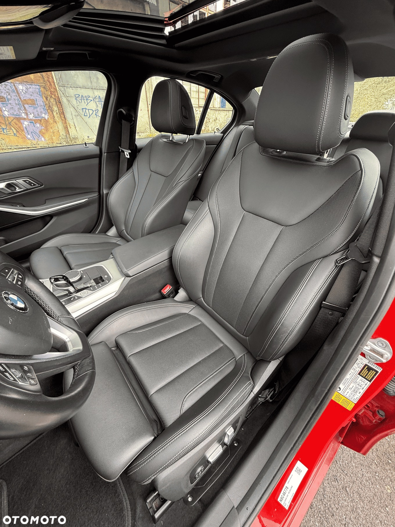 BMW Seria 3 330i Sport Line - 29