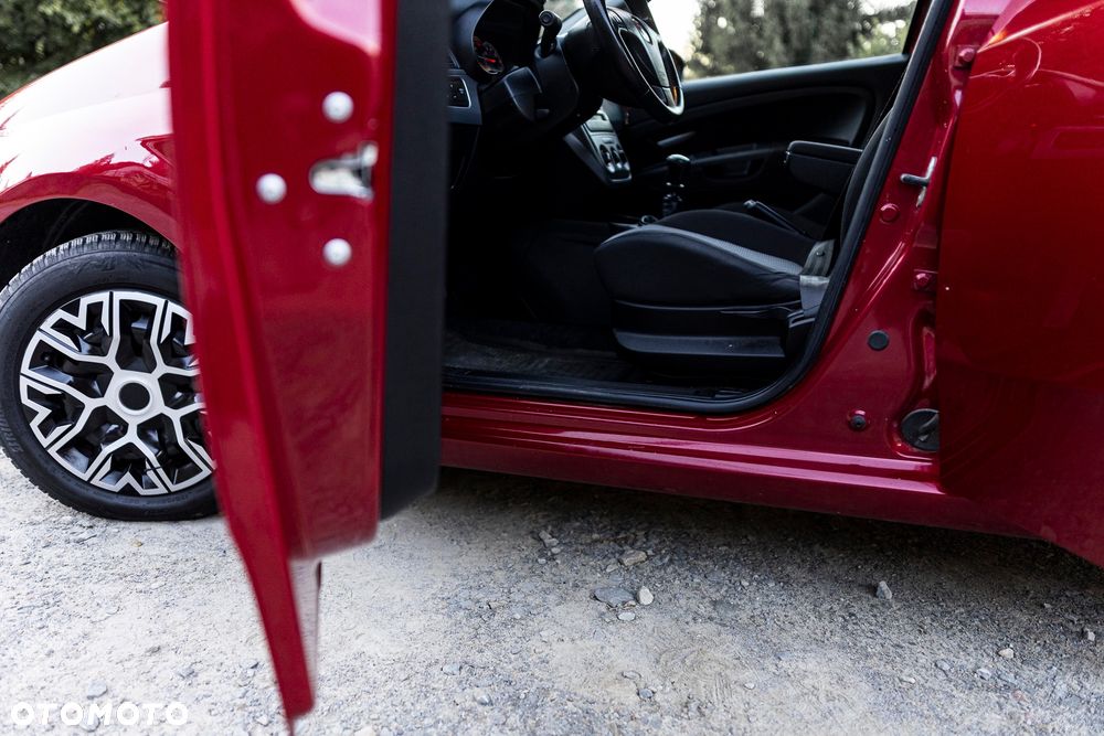 Fiat Grande Punto - 7