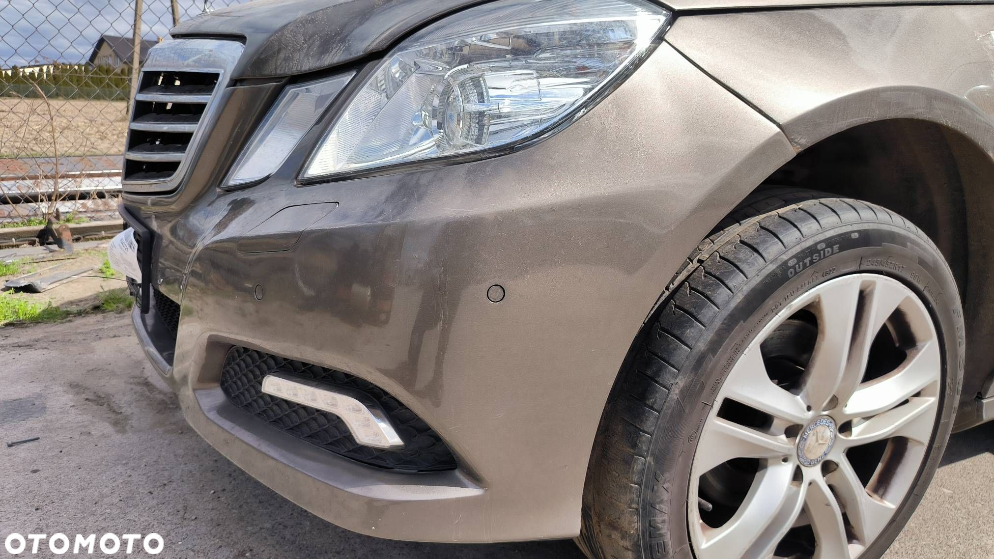 ZDERZAK PRZÓD MERCDES-BENZ KLASA-E W212 - 4