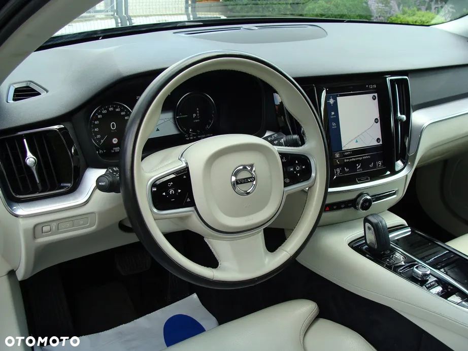 Volvo V60 T6 AWD Recharge Geartronic Inscription Expression - 16
