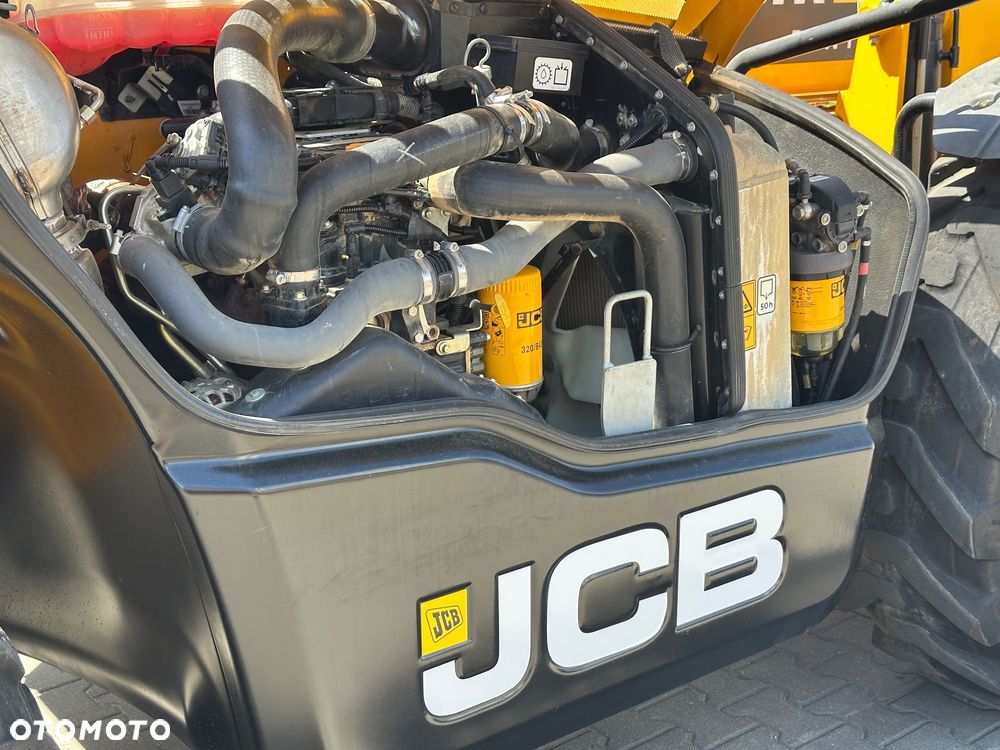 JCB 540-140 Hi Viz - 16