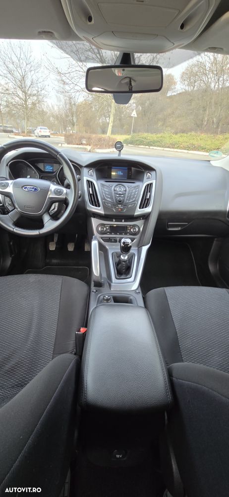 Ford Focus 1.6 TDCI DPF Titanium - 4