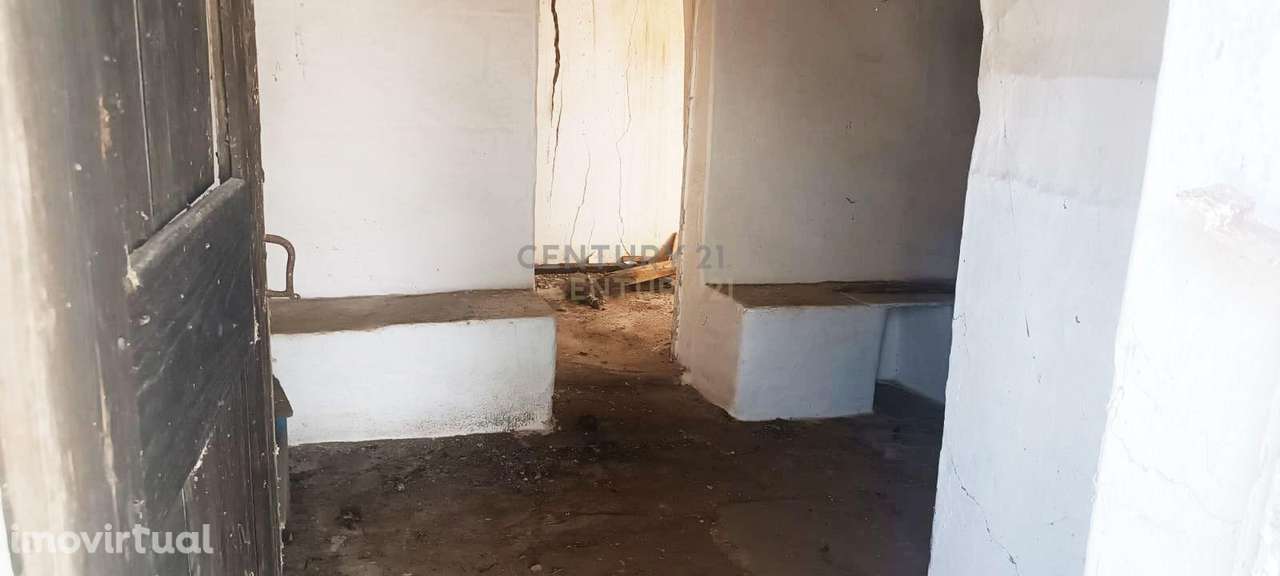 Casa Rural para Reconstrução Total – Chão da Velha, São Matias, Nisa - Grande imagem: 5/9
