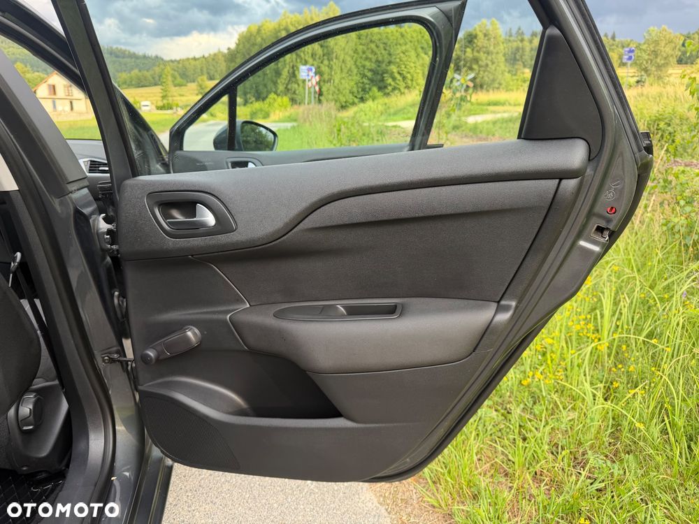 Citroën C4 VTi 95 Attraction - 29