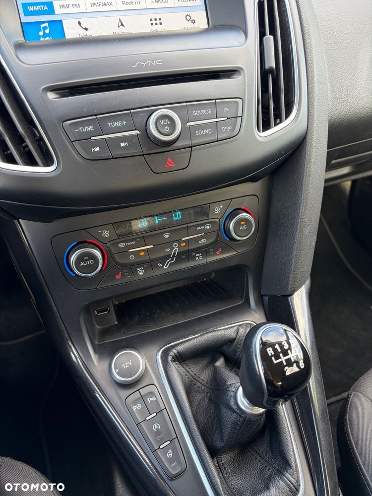 Ford Focus 1.0 EcoBoost Start-Stopp-System TITANIUM STYLE - 14