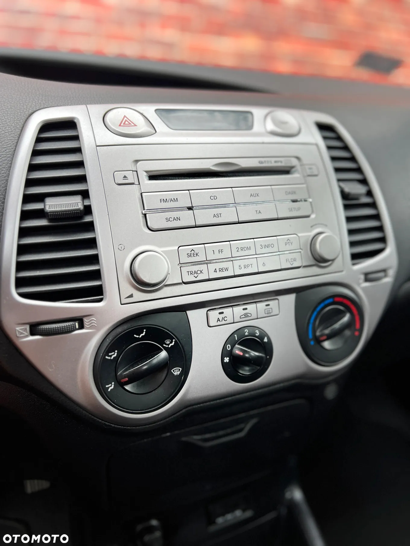 Hyundai i20 - 21