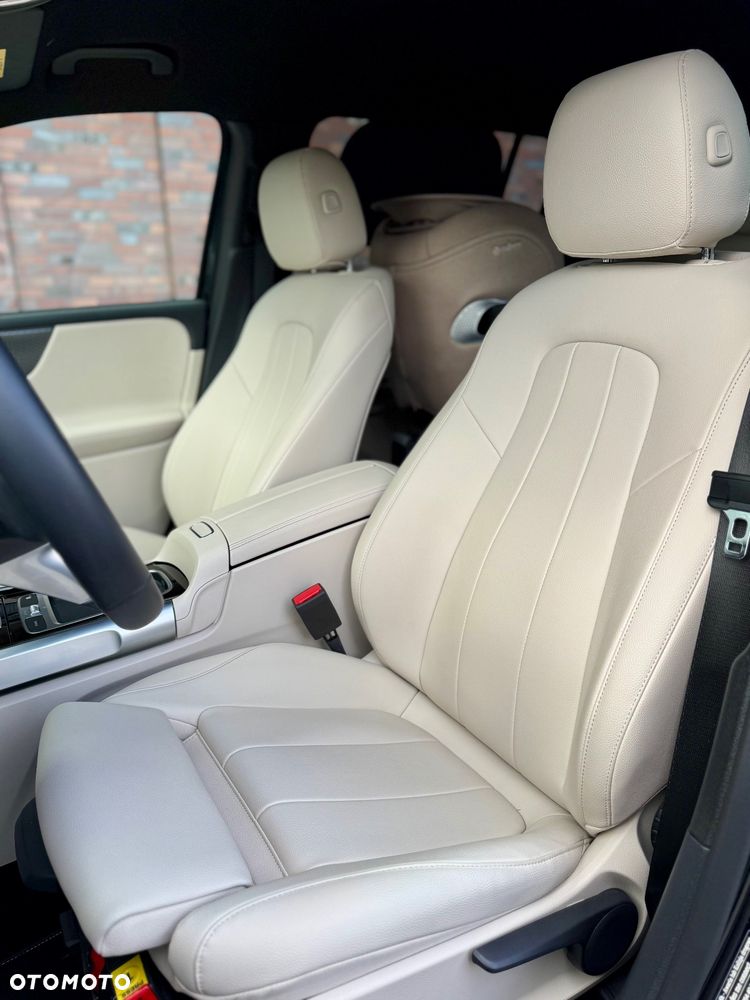 Mercedes-Benz GLB 200 d Progressive 8G-DCT - 33