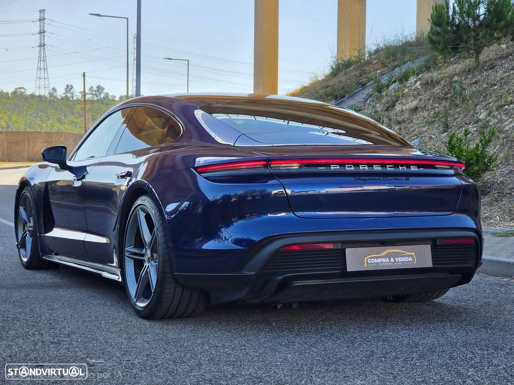 Porsche Taycan Turbo S - 4