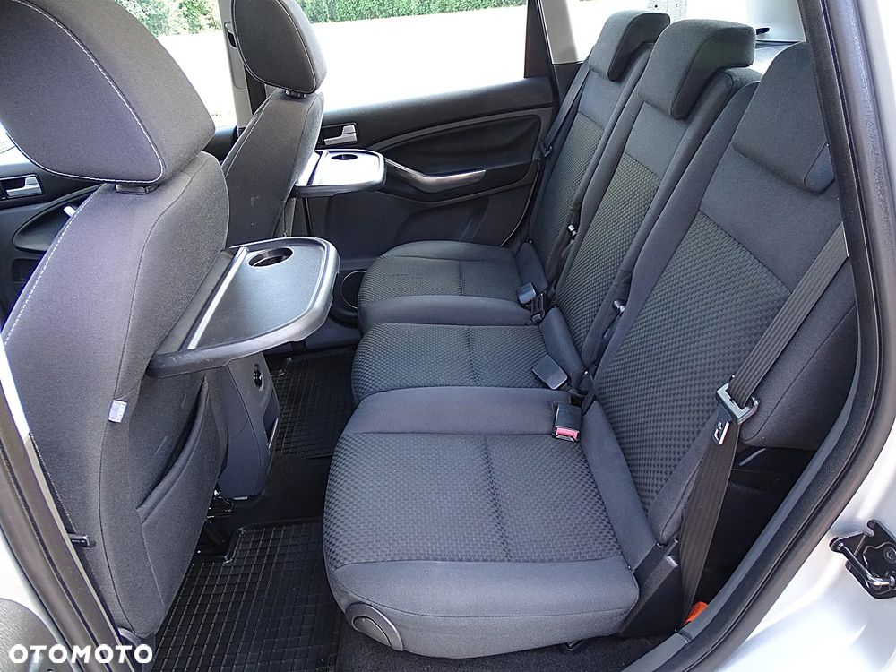 Ford C-MAX 1.8 Titanium - 8