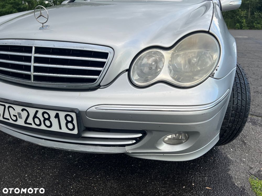 Mercedes-Benz Klasa C 180 T Kompressor Classic - 10