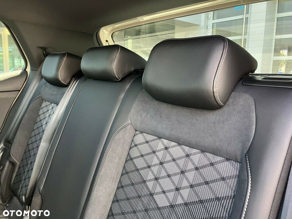Volkswagen T-Cross - 18
