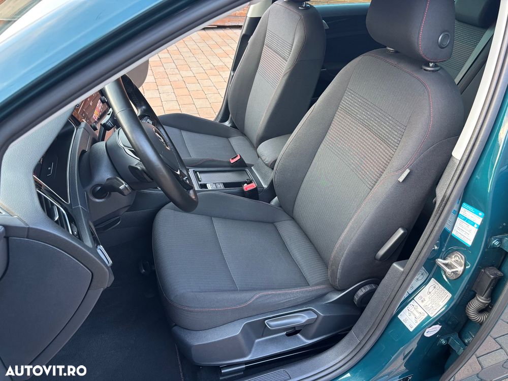 Volkswagen Golf 1.6 TDI DSG Sound - 16