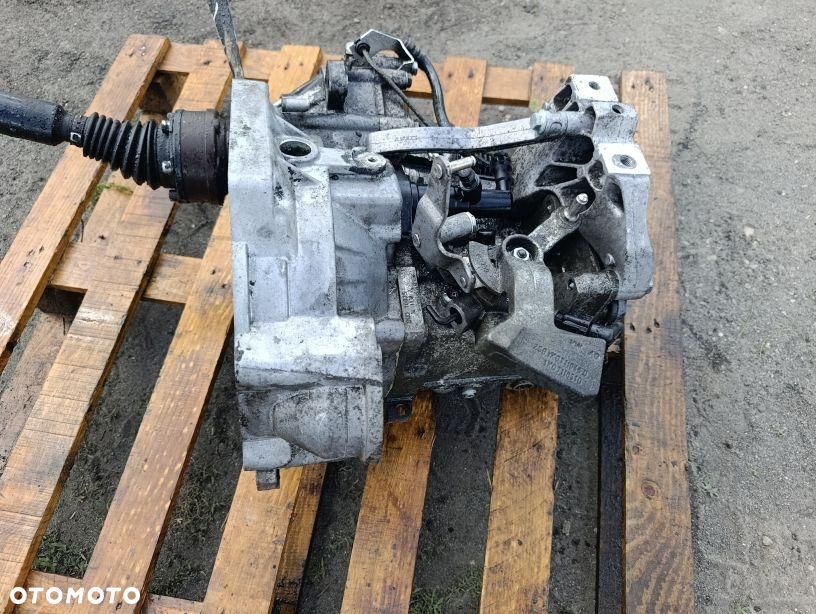 SKRZYNIA BIEGÓW MANUALNA JCR BXE GQQ 5B VW AUDI A3 8P 1.9 TDI JCR BXE GQQ - 4