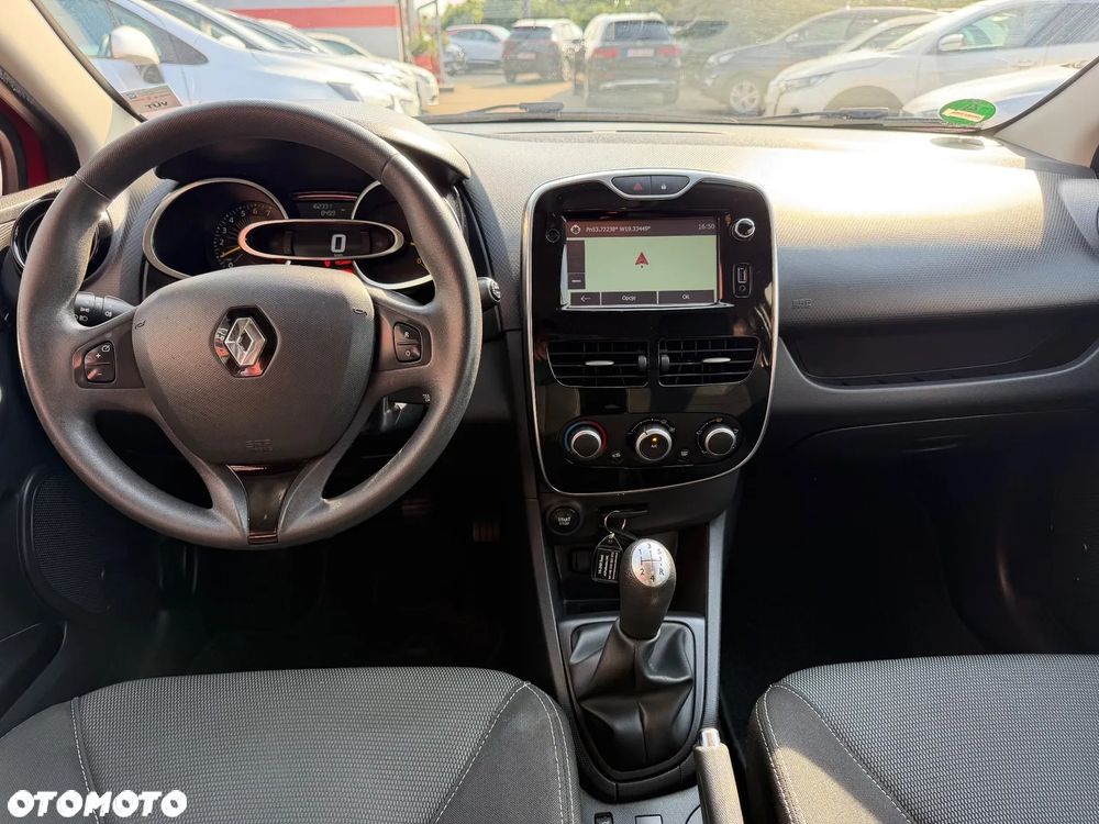 Renault Clio 1.2 16V 75 Life - 14