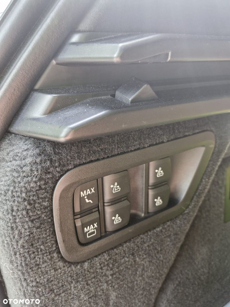 BMW X7 - 21