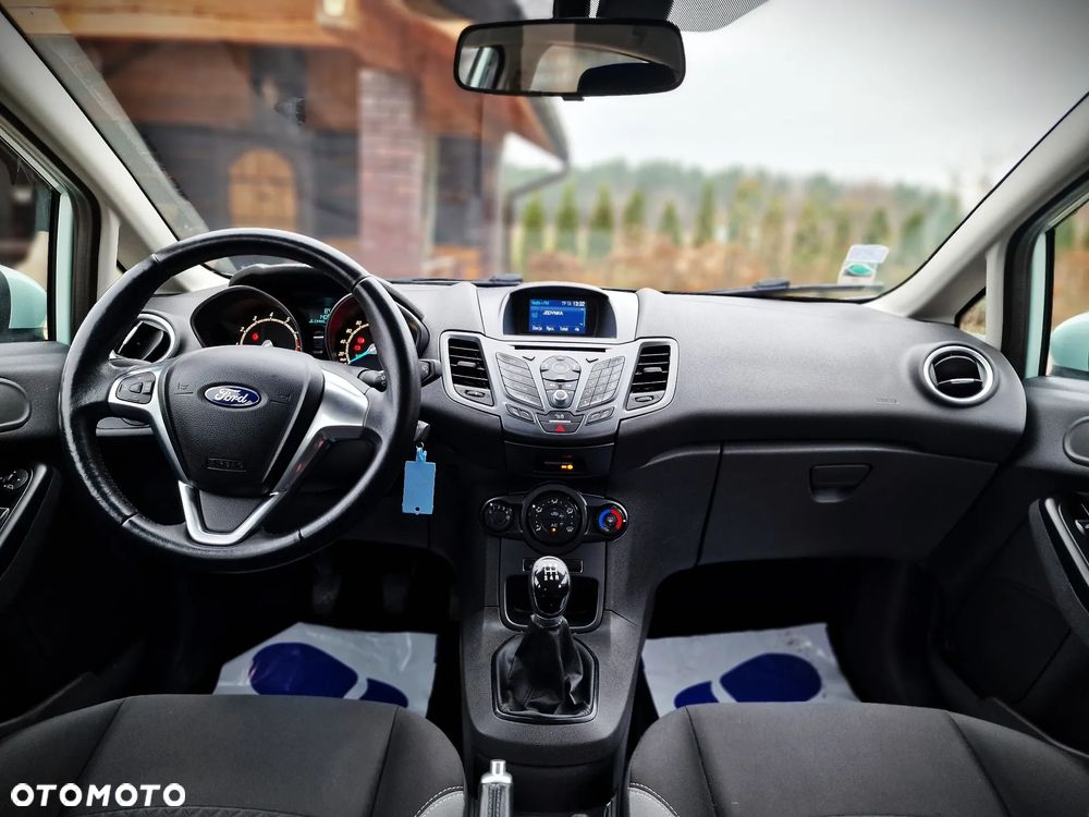 Ford Fiesta 1.0 EcoBoost S&S TITANIUM - 30