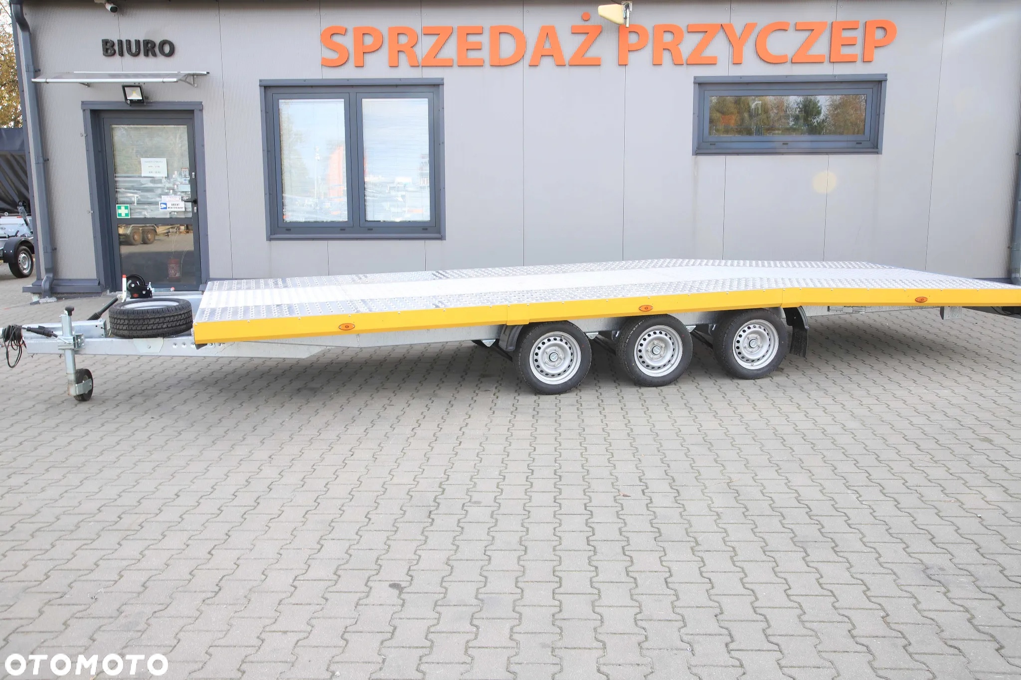Niewiadów Jupiter kolorowa blenda 5.5x2.1 wypełnienie alu ryfel 3 osie koła 195R13C DMC 3500 kg - 6