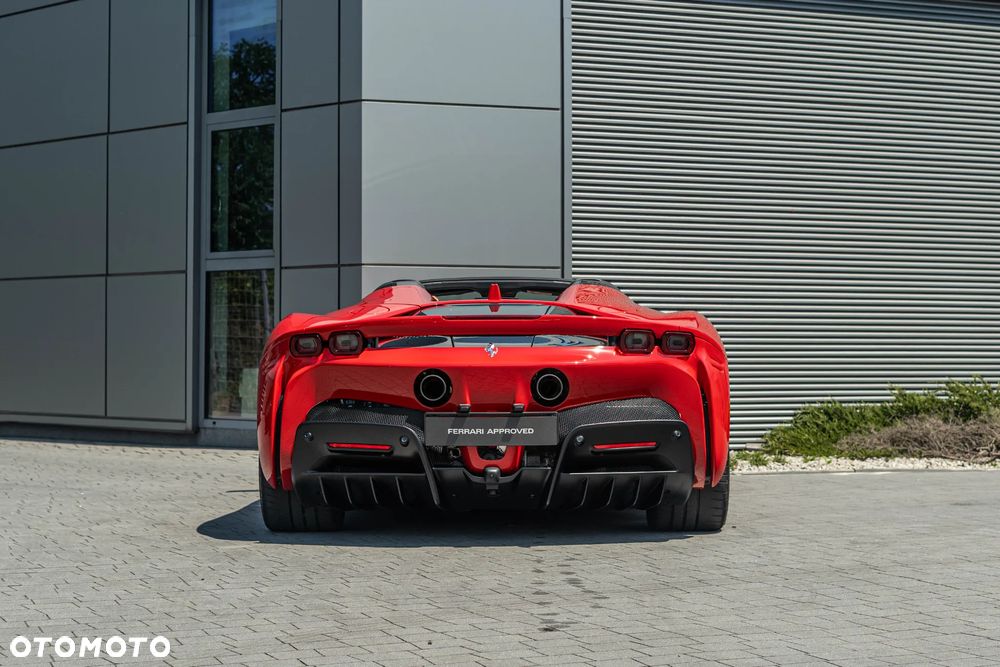 Ferrari SF90 Spider - 5