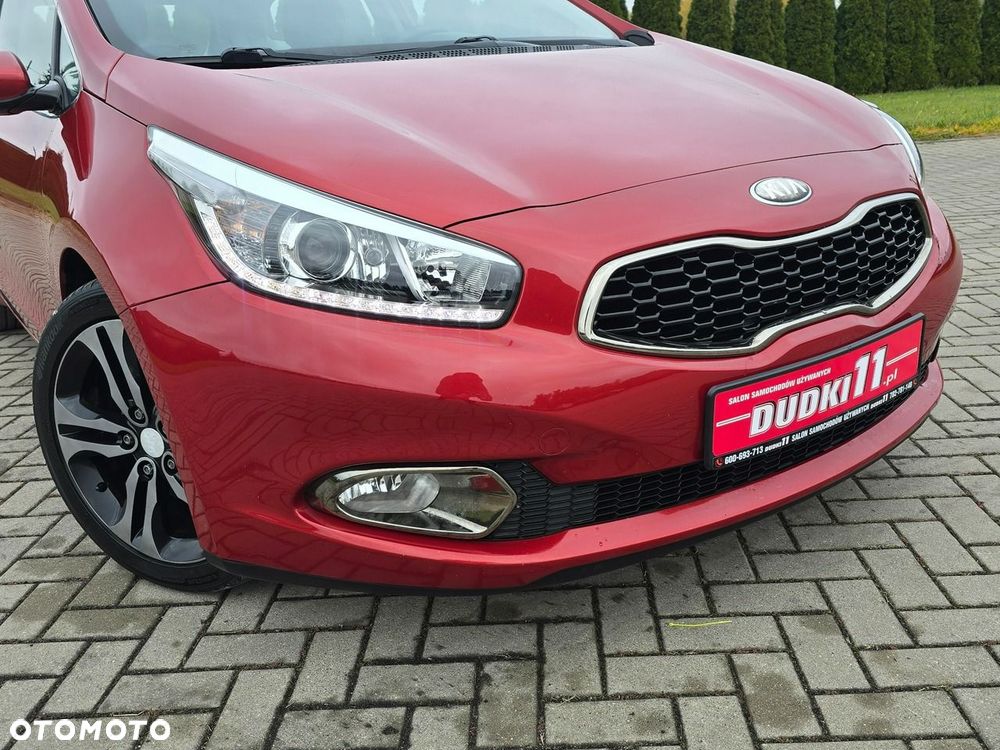 Kia Ceed - 4