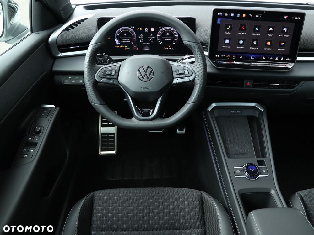 Volkswagen T-Roc - 16