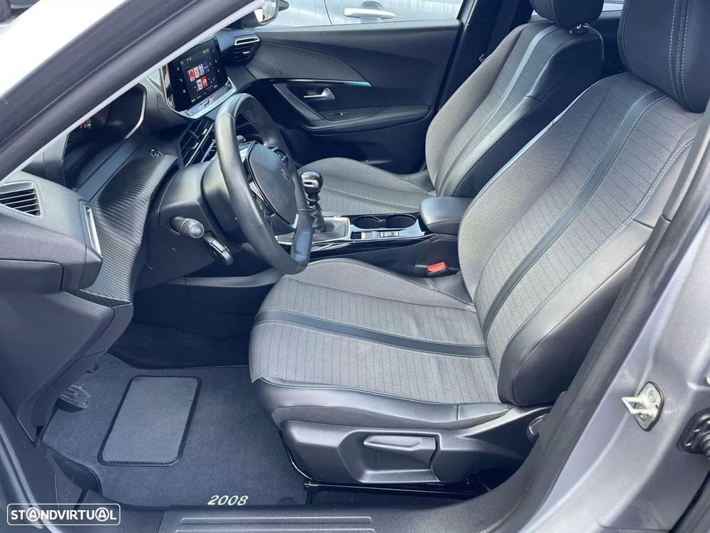 Peugeot 2008 1.2 PureTech Allure - 11