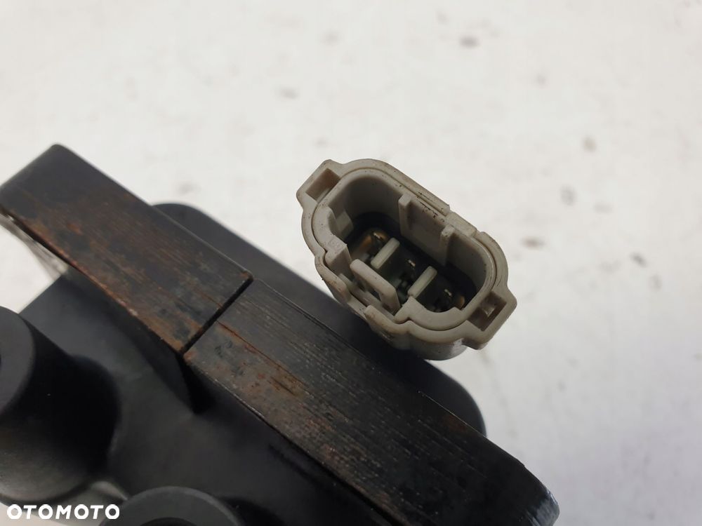 CEWKA ZAPŁONOWA Subaru Legacy III 2.0 B 8034954 - 2