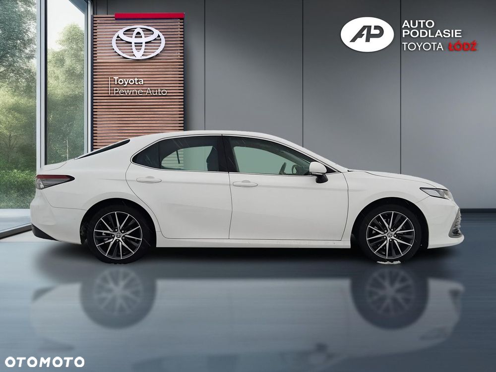 Toyota Camry 2.5 Hybrid Prestige CVT - 10