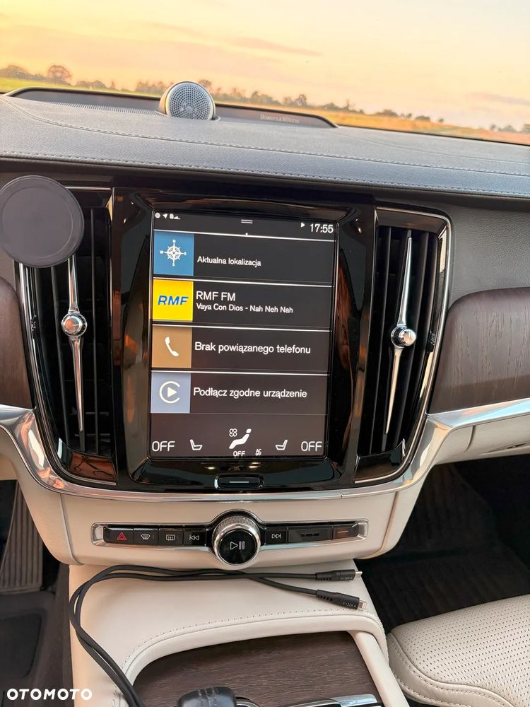 Volvo V90 Cross Country - 9