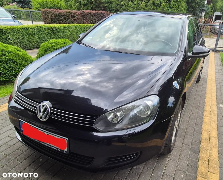 Volkswagen Golf - 1