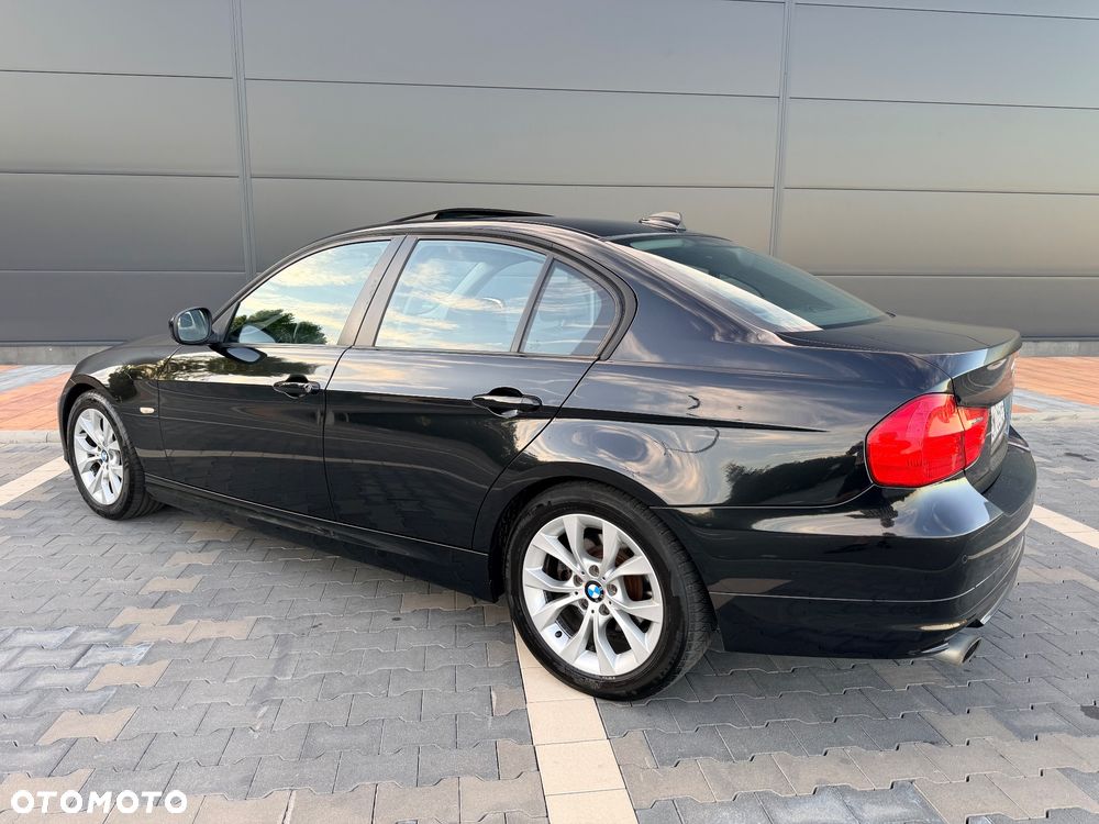 BMW Seria 3 320i Edition Exclusive - 10
