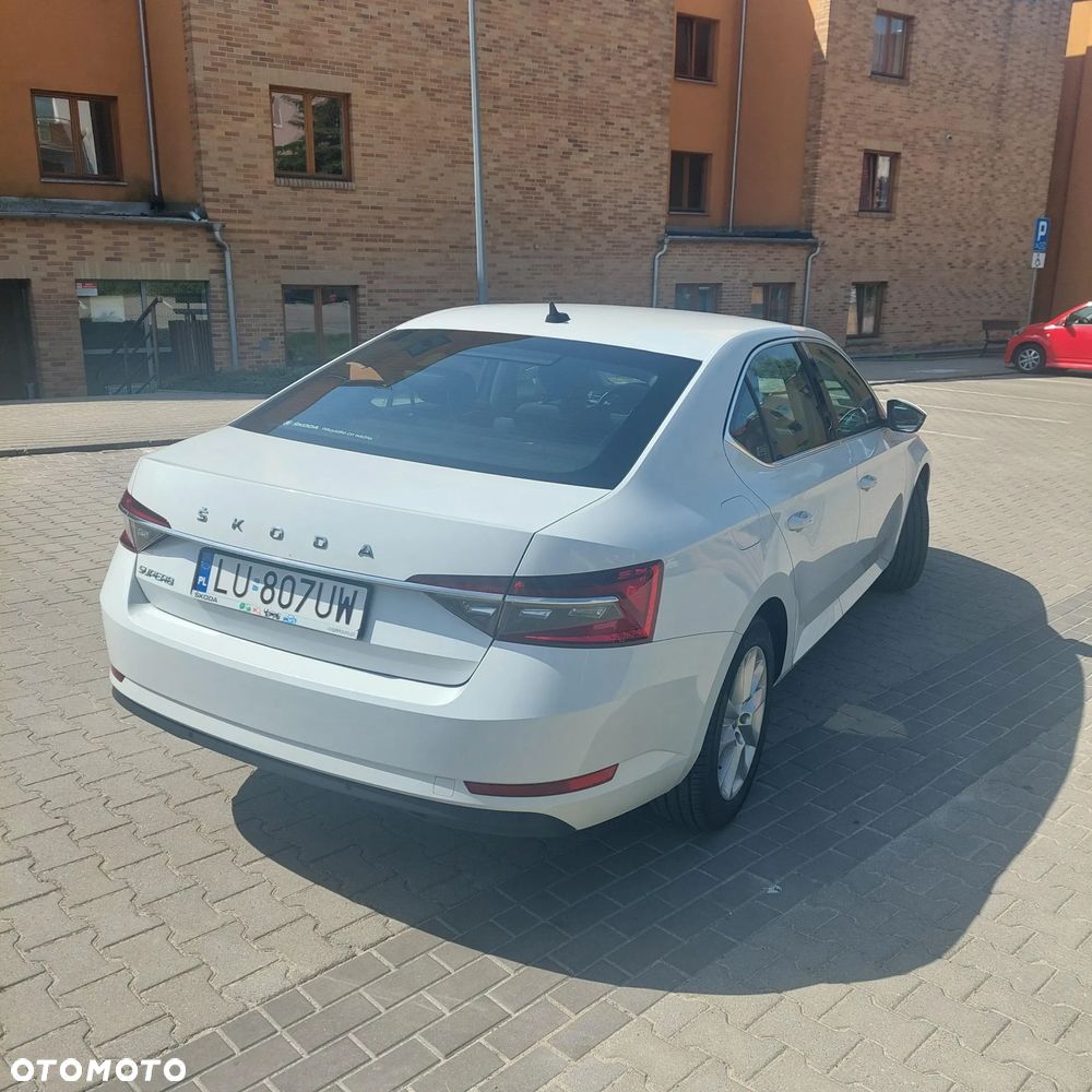Skoda Superb 2.0 TDI SCR Ambition DSG - 17
