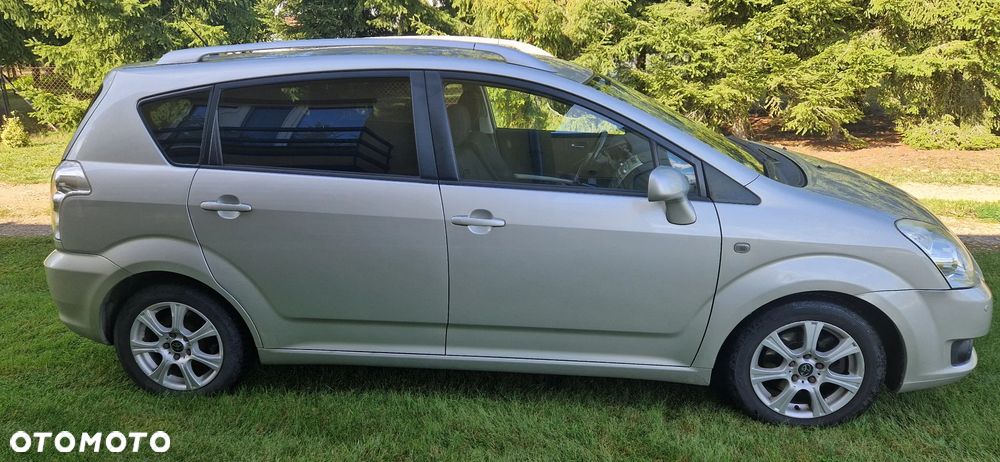 Toyota Corolla Verso 2.2 D-4D Gold + 7os - 6
