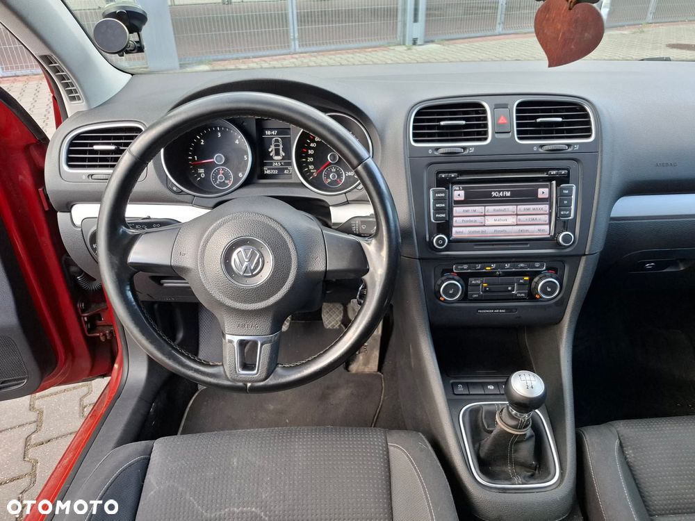 Volkswagen Golf 1.6 TDI DPF Comfortline - 12
